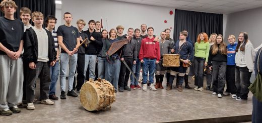 Folkloras kopas ,,Vilkači” koncertlekcija RVPĢ