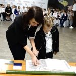 Patriotyczne ślubowanie najmłodszych uczniów