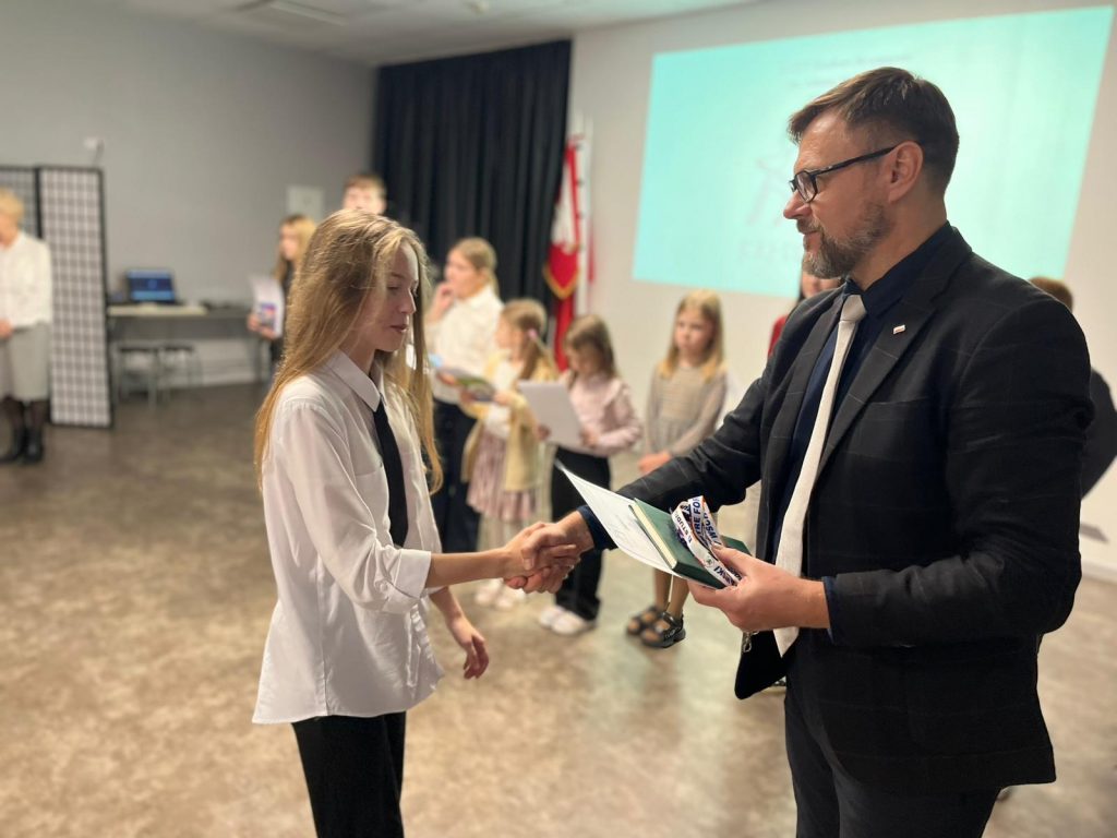 WhatsApp Image 2025-11-03 at 19.51.43 (2)