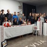 Svinam Latvijas Brīvības svētkus.