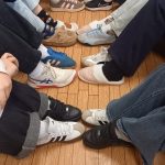 Rēzeknes valsts poļu ģimnāzijas skolēni atbalsta „Dažādo kurpju dienu”