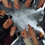 Rēzeknes valsts poļu ģimnāzijas skolēni atbalsta „Dažādo kurpju dienu”