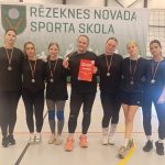 “top!” Kausa atlases sacensības