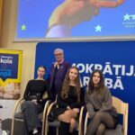 Eiropas Parlamenta Vēstnieku skolu jaunieši atklāj jauno mācību gadu
