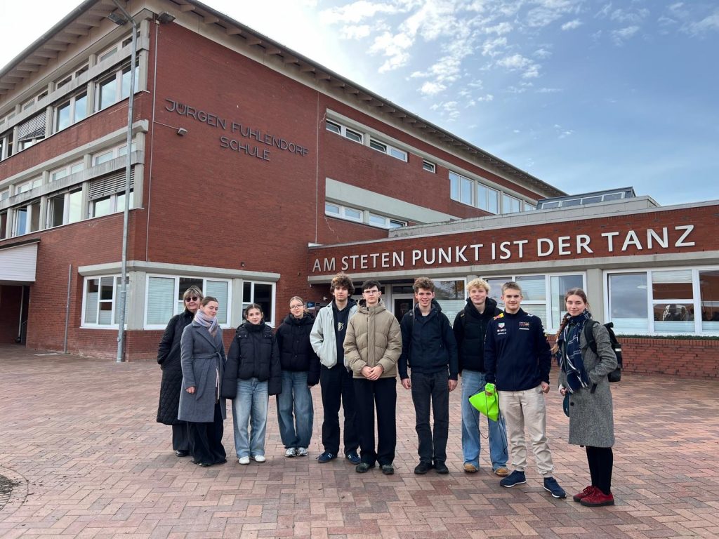 55938f11-d345-4887-a811-4417a0311bde