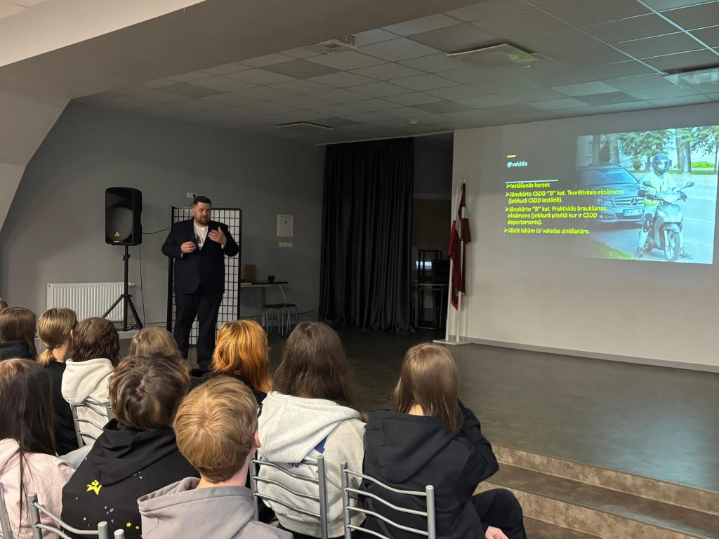 WhatsApp Image 2025-11-11 at 11.30.56