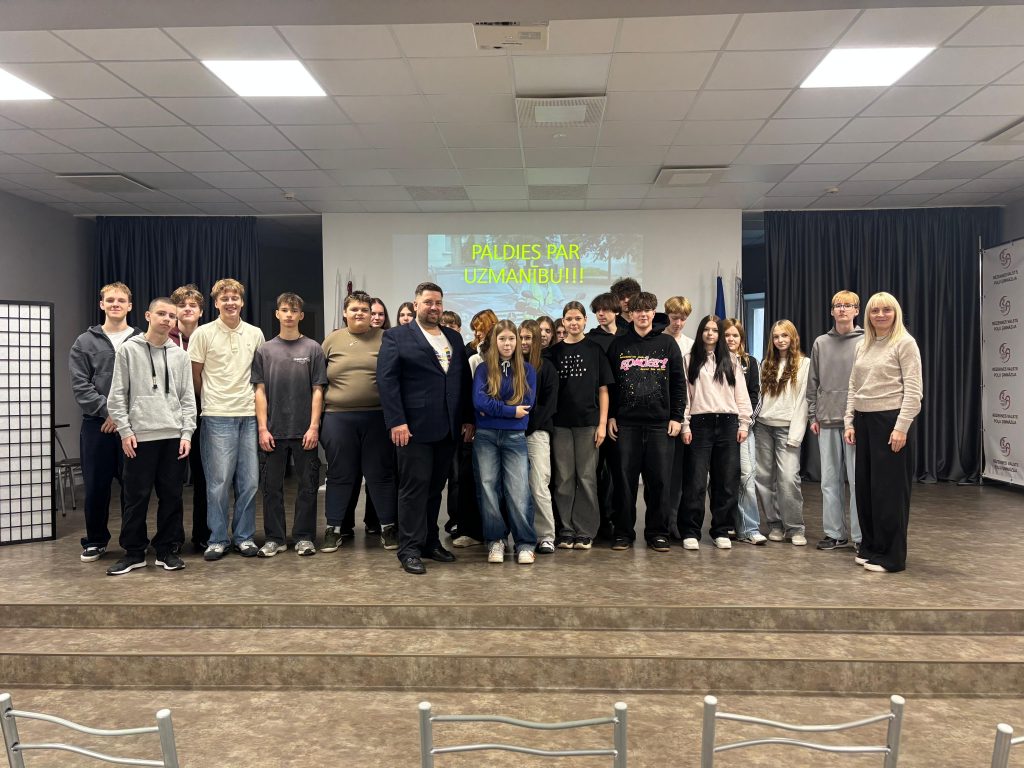 WhatsApp Image 2025-11-11 at 11.30.56 (3)