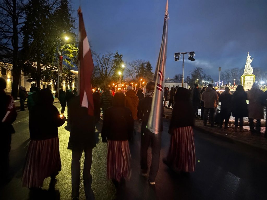 WhatsApp Image 2025-11-19 at 11.19.20 (3)