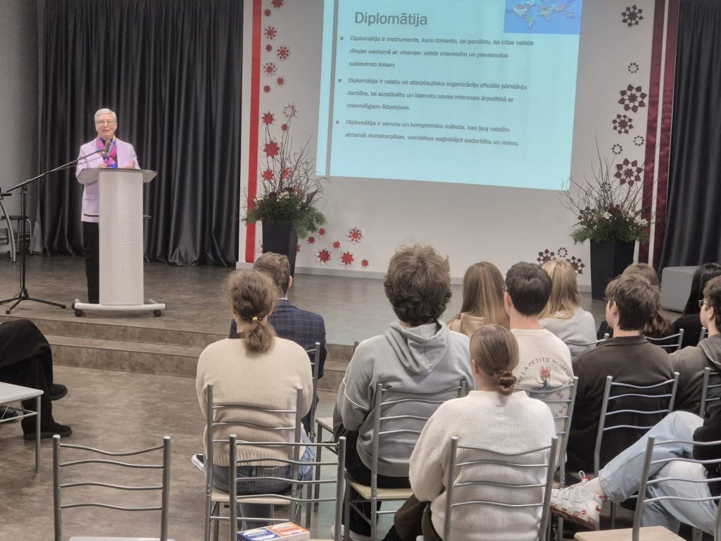 WhatsApp Image 2025-11-27 at 08.21.07 (1)