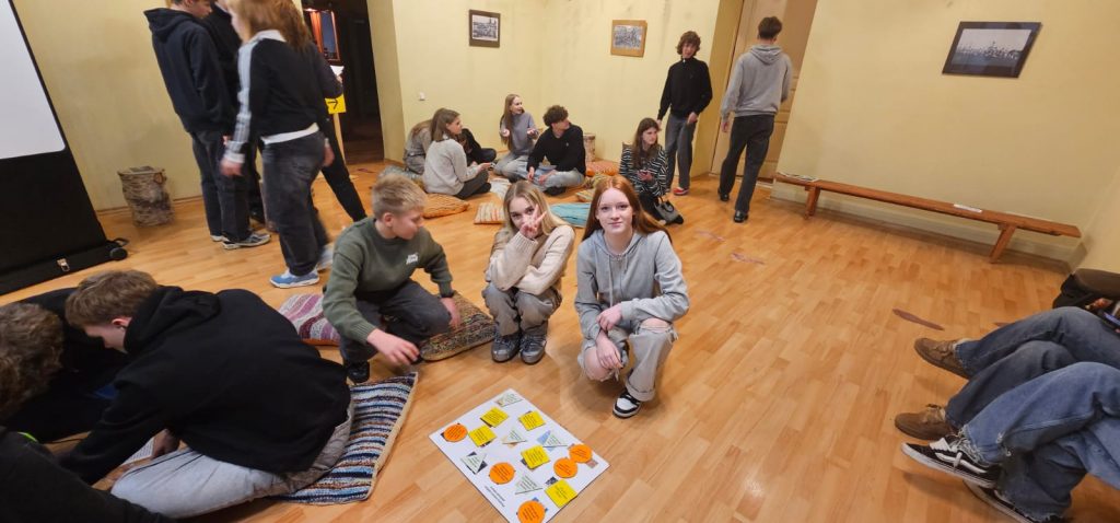 WhatsApp Image 2025-12-08 at 18.38.47