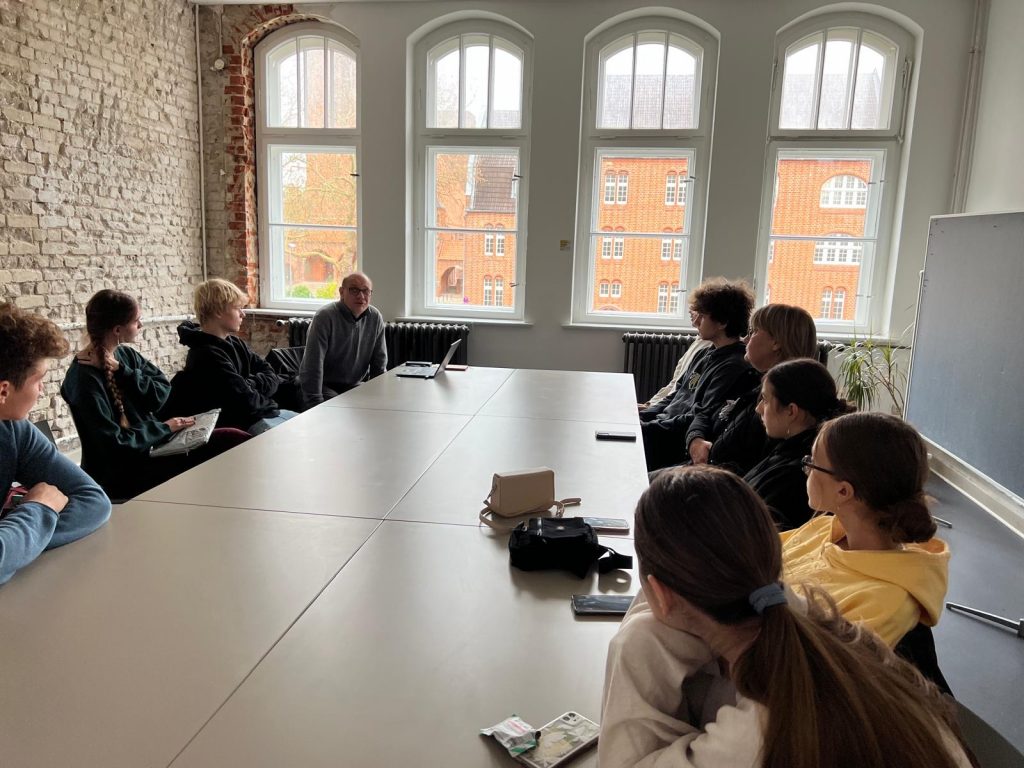 c59ab973-2f09-431b-8927-a590432a9f79