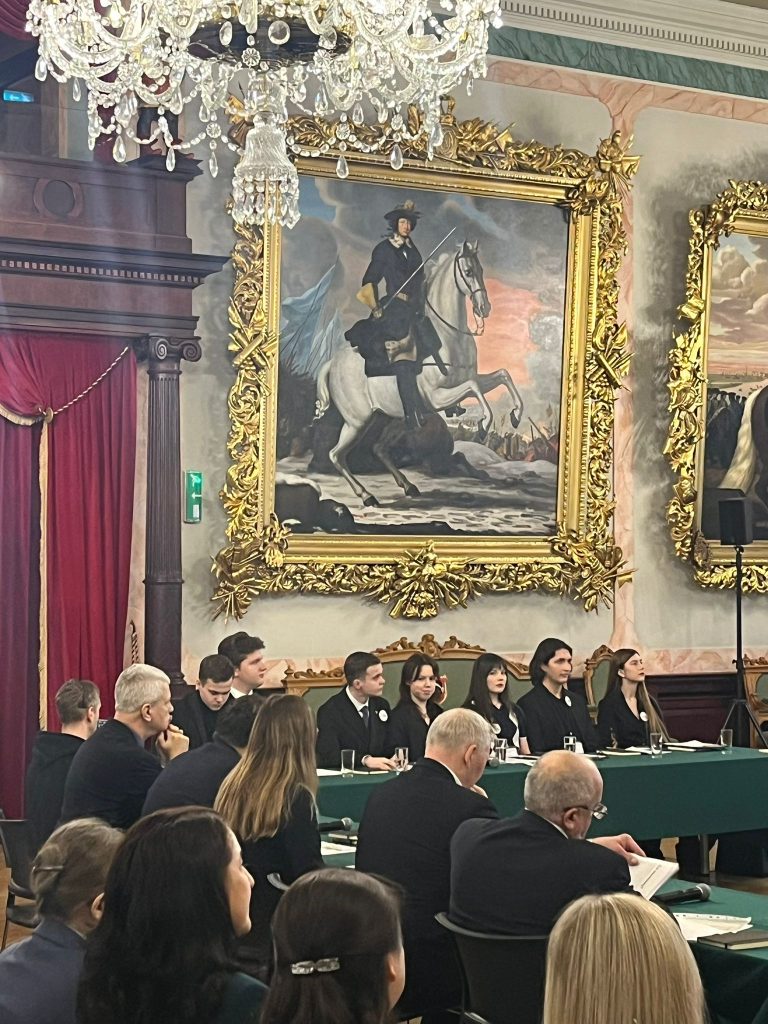 WhatsApp Image 2025-12-15 at 16.11.37 (1)