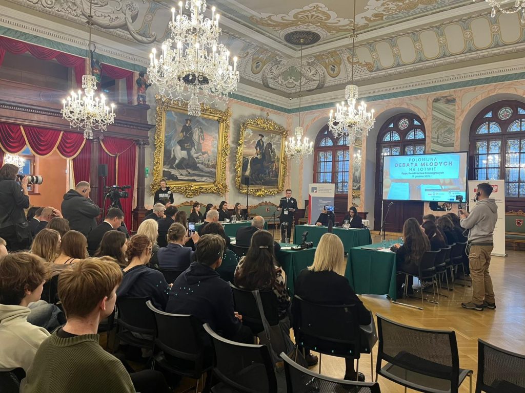 WhatsApp Image 2025-12-15 at 16.11.37 (5)