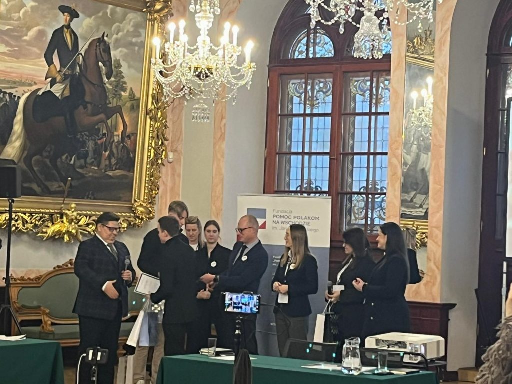 WhatsApp Image 2025-12-15 at 16.11.38 (3)