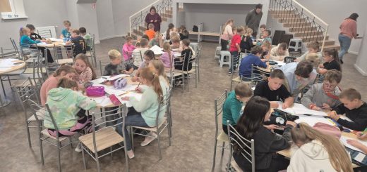 Komiksa mākslas iepazīšanas nodarbība “No maziem varoņiem pie lieliem stāstiem” Kultūras attīstības biedrība "Tapala lapa” RVPĢ