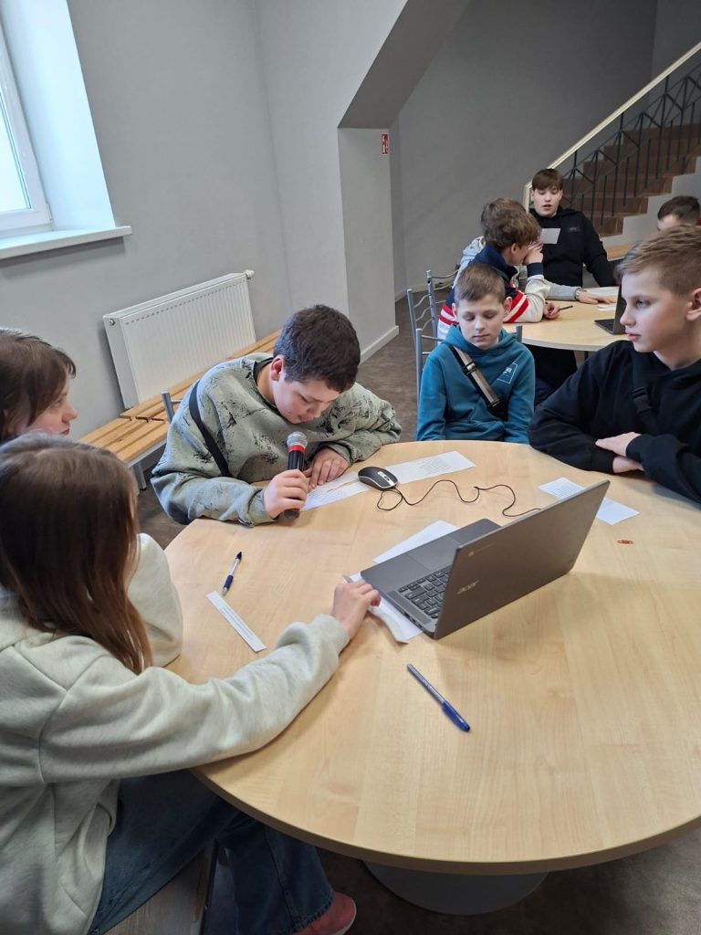 7633c1a9-21a0-44e9-b83b-643a7958baa8