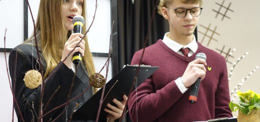 Absolventu salidojums Rēzeknes valsts poļu ģimnāzijā