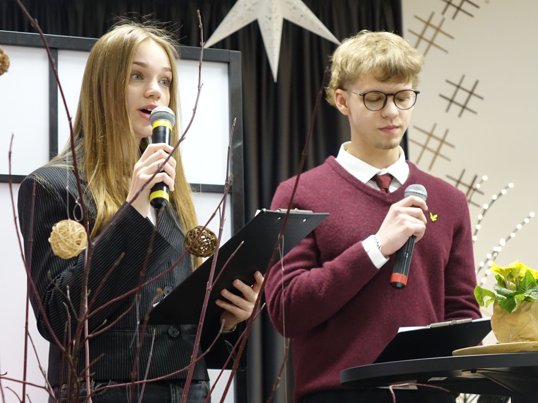 Absolventu salidojums Rēzeknes valsts poļu ģimnāzijā