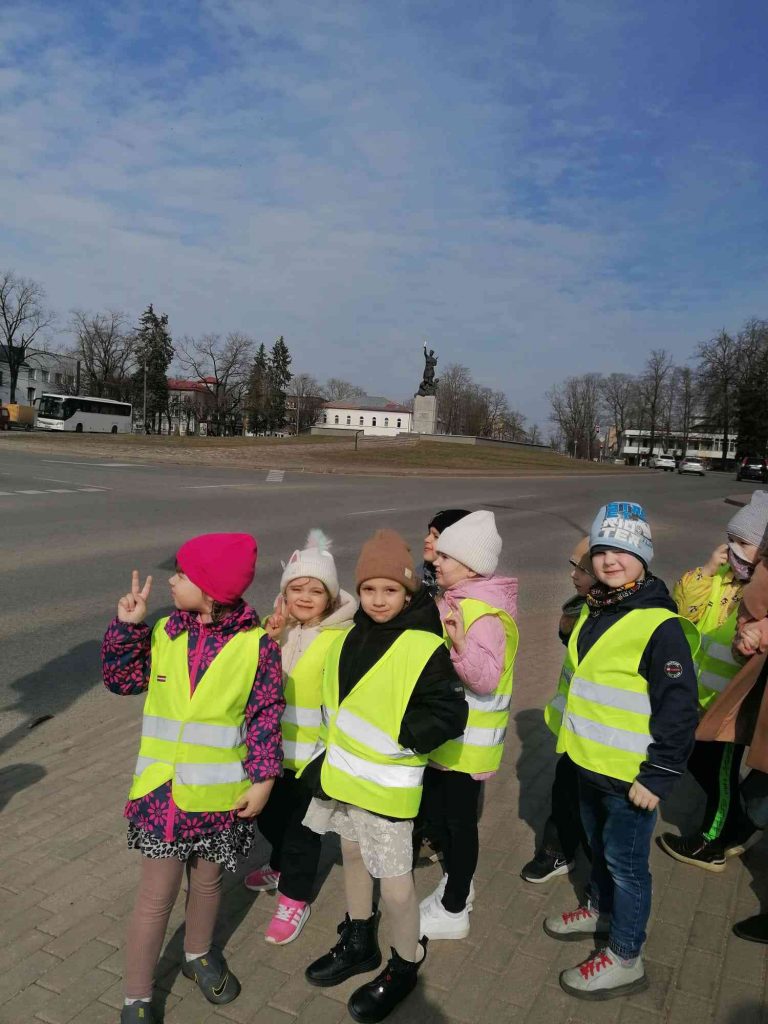 62106751-d34e-4fc0-84a6-617a7cddb2dd