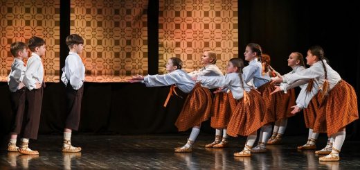 kolektīvu koncerts “Sadancis”