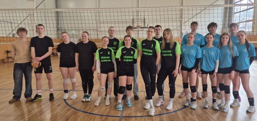 Volejbola sacensības Rēzeknes valsts poļu ģimnāzijā pulcē jauniešus